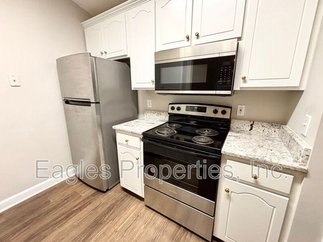 Building Photo - 302 S Harding Dr