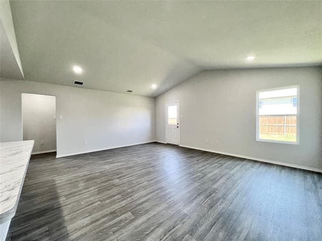 Building Photo - 833 Bluffview Dr