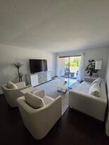 Building Photo - 3825 E Camelback Rd