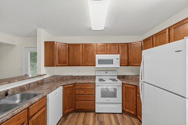 Building Photo - 1716-1718-1718 Juniper Dr