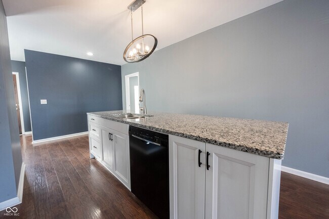 Building Photo - 3157 E Washington St