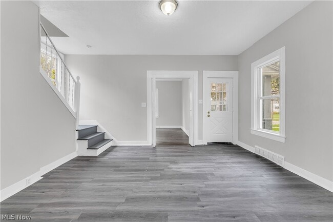 Building Photo - 14131 Berwyn Ave