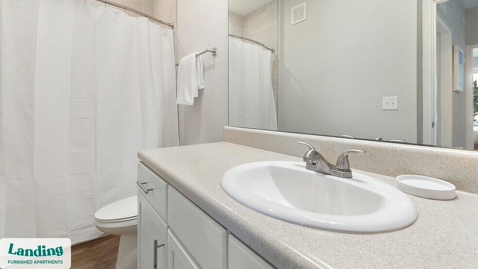 Building Photo - 215 Hunters Lk Wy