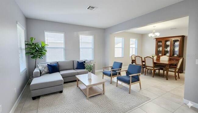 Building Photo - 5612 Water Pier Ln