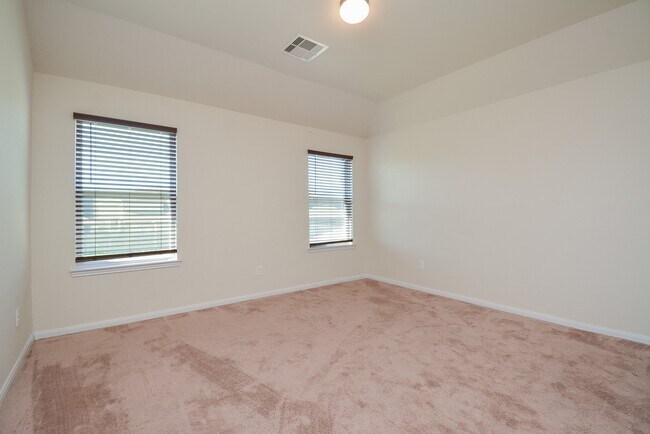 Building Photo - 2380 Elm Crossing Trail