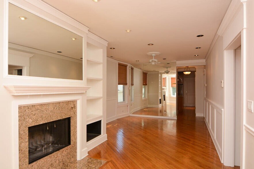 Building Photo - 3614 N Bosworth Ave