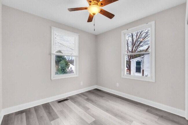 Building Photo - Updated 2 Bedroom / 1 Bath Home in Spartanburg $1,205/mo rent