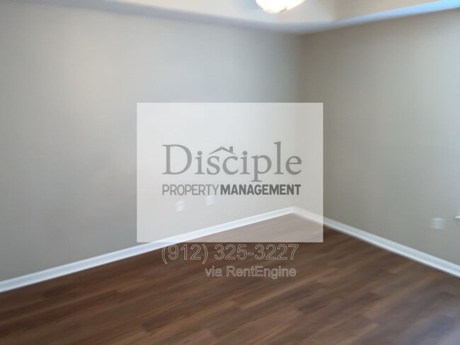 Building Photo - 22 E Dubois St