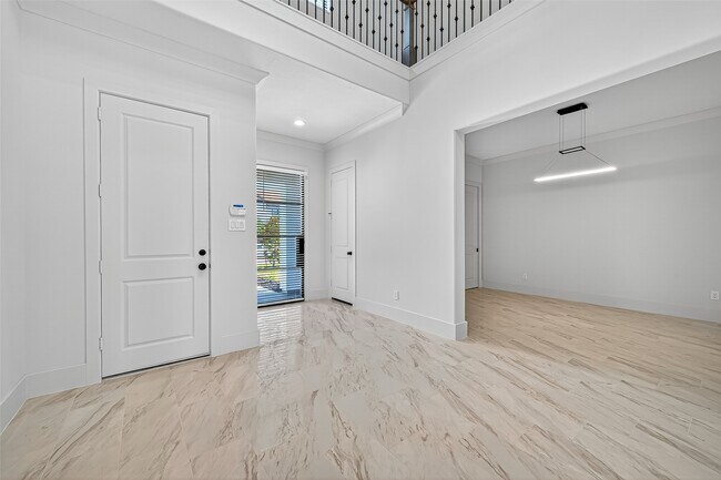 Building Photo - 2427 Camden Creek Ln