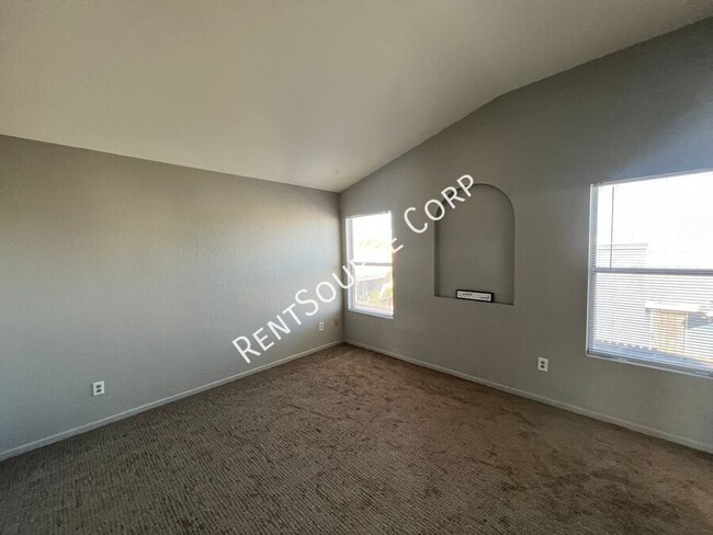 Building Photo - 4 Bedroom Two Story Home for Rent in East ...