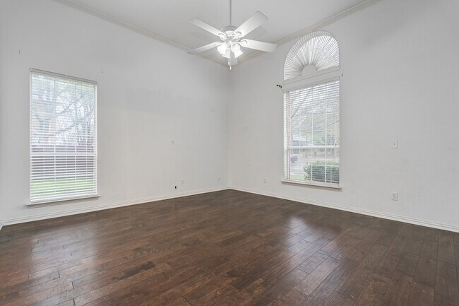 Building Photo - 3829 Bonita Dr