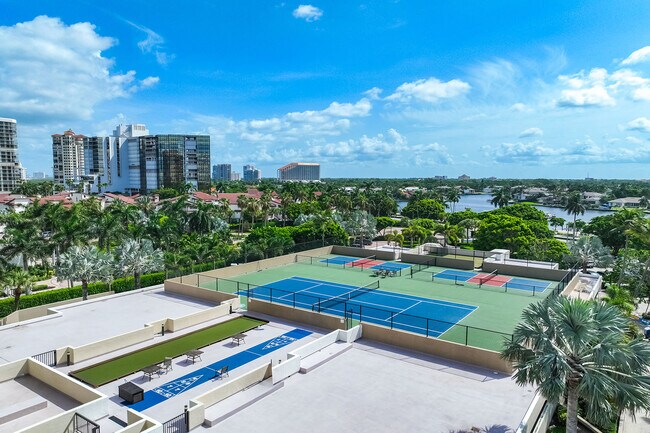 Building Photo - 4551 Gulf Shore Blvd N