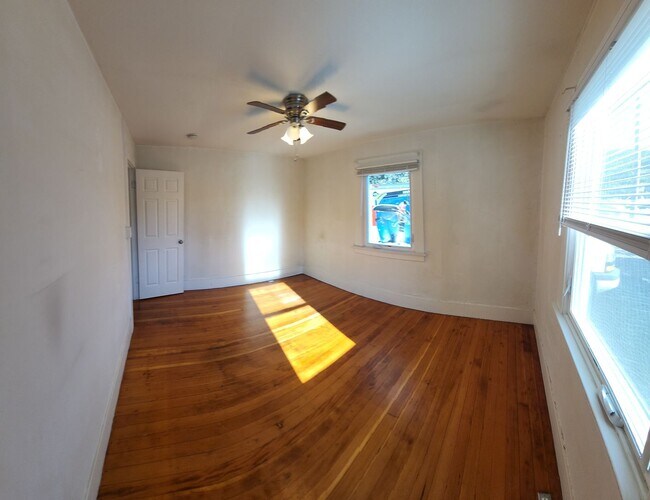 Building Photo - Jeffrey and Foothill Properties