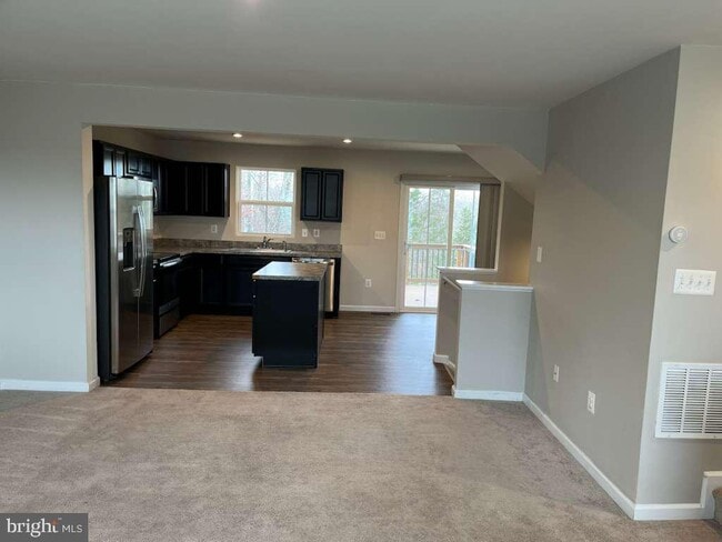 Building Photo - 2862 Farzi Cir