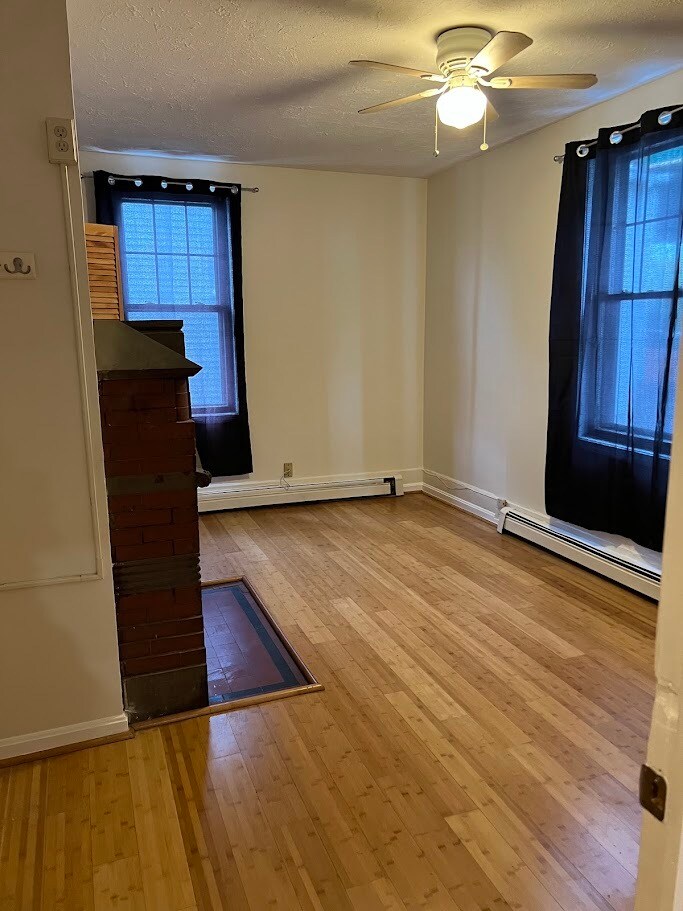 Bedroom 3 - 82 Chestnut St