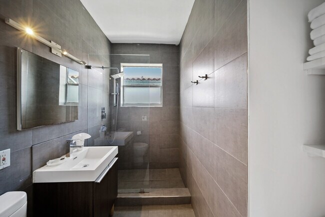 Building Photo - 1470 16th St