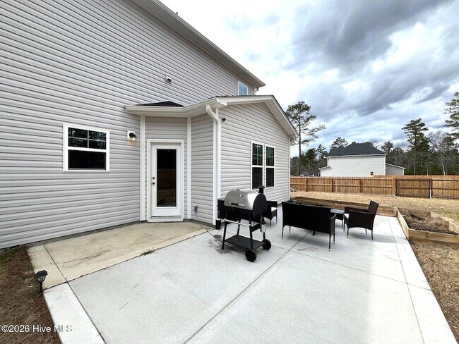 Building Photo - 280 Flying Bolt Dr