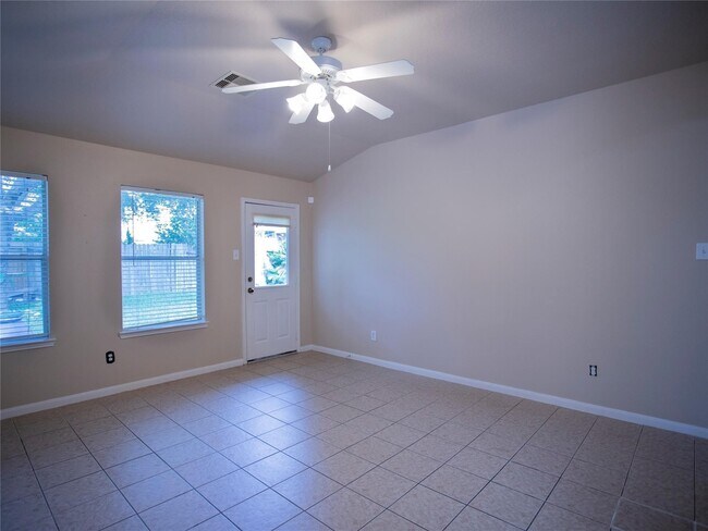 Building Photo - 16714 Mallory Bridge Dr