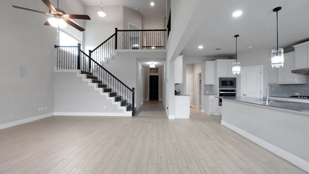 Building Photo - 10204 Walnut Rdg Dr