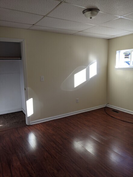 Bedroom 1 - 101 Logan St N