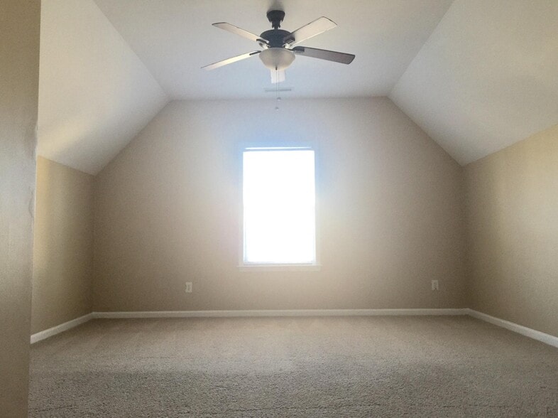 Great Room - 5736 Keowee Way