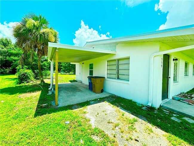Building Photo - 561 Wood Ave