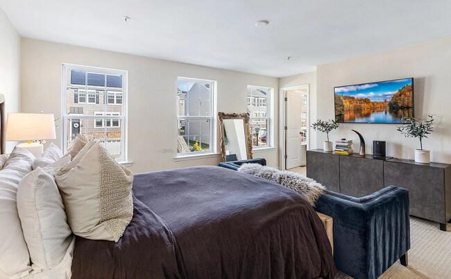 Building Photo - 6907 Stoddert Ln