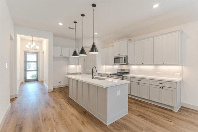 Building Photo - 9322 Galloway Wds Trl