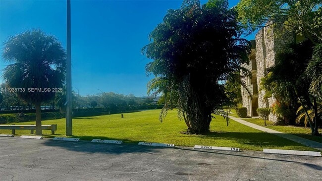 Building Photo - 8325 SW 72nd Ave