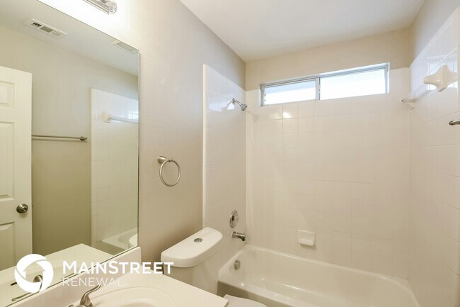 Building Photo - 10203 Crystal View