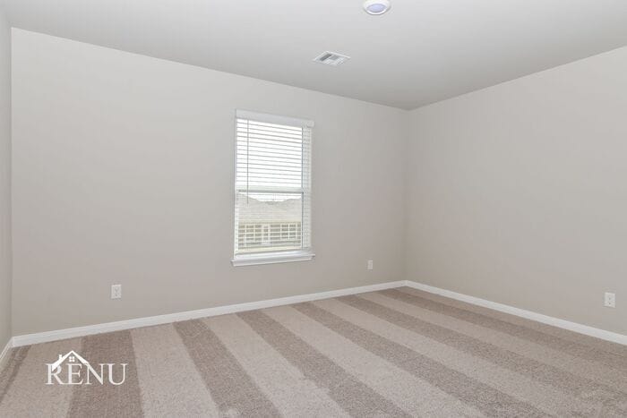 Building Photo - 1613 Maroon Dr