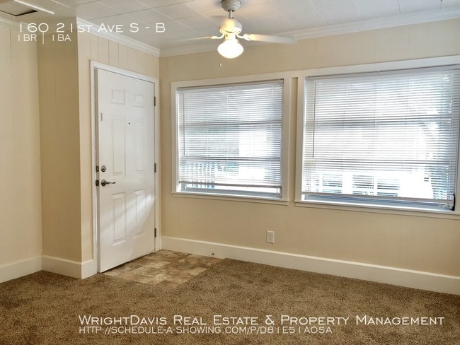 Building Photo - Vintage Studio Offered in Old Southeast!!!