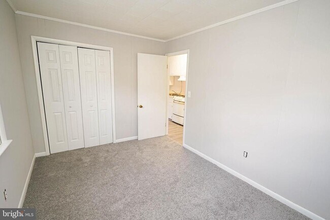 Building Photo - 200 Ironshire St