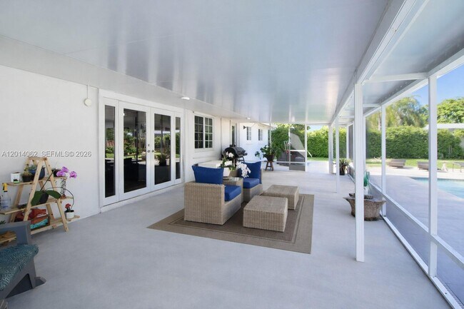 Building Photo - 27420 SW 165th Ave