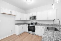 Building Photo - 2 Bedroom Condo For Rent Near Riverside Drive!