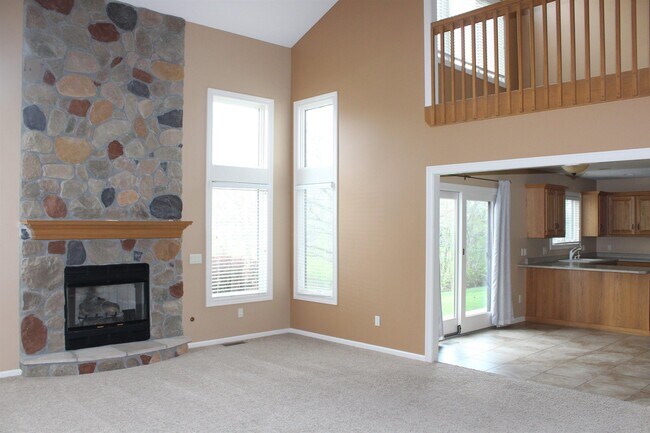 Building Photo - 1114 Pathfinder Cove