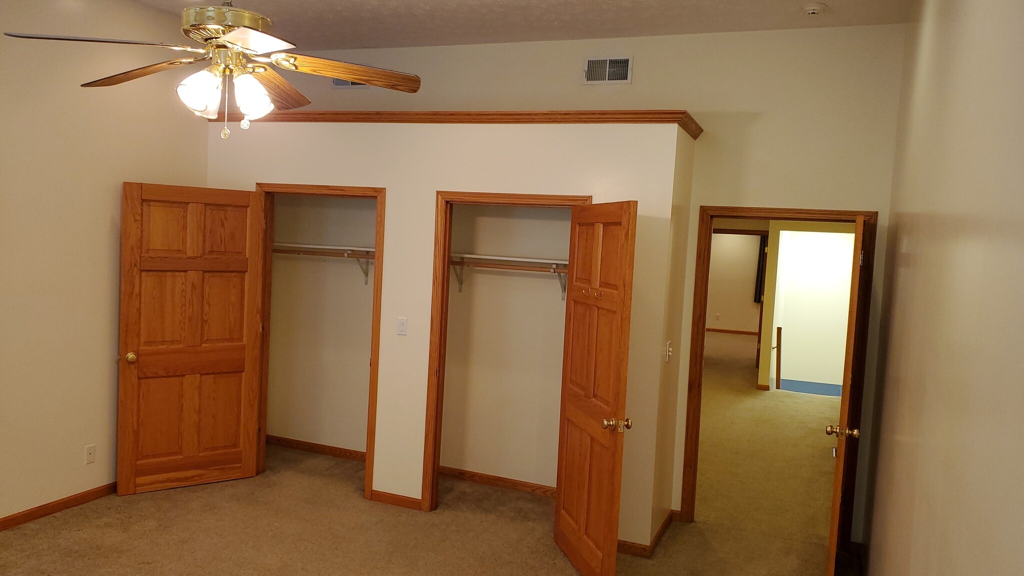 Front primary bedroom looking to rear - 808 Main St