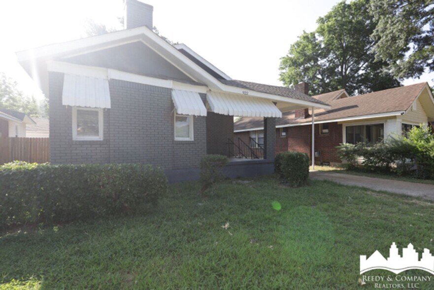 Building Photo - 922 Garland St