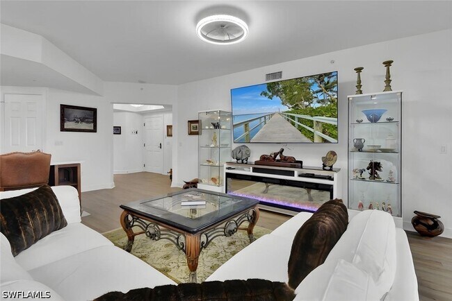 Building Photo - 1065 Borghese Ln