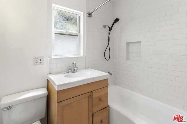Building Photo - 3860 Goldwyn Terrace