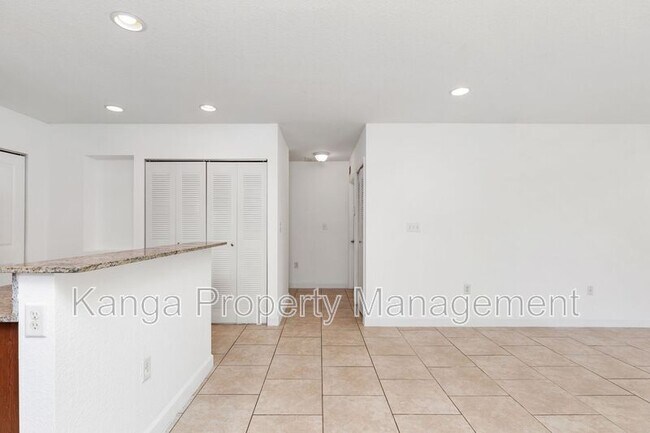 Building Photo - 3525 NW 114th Ln