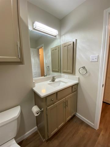 Building Photo - 712 Wedgegate Dr