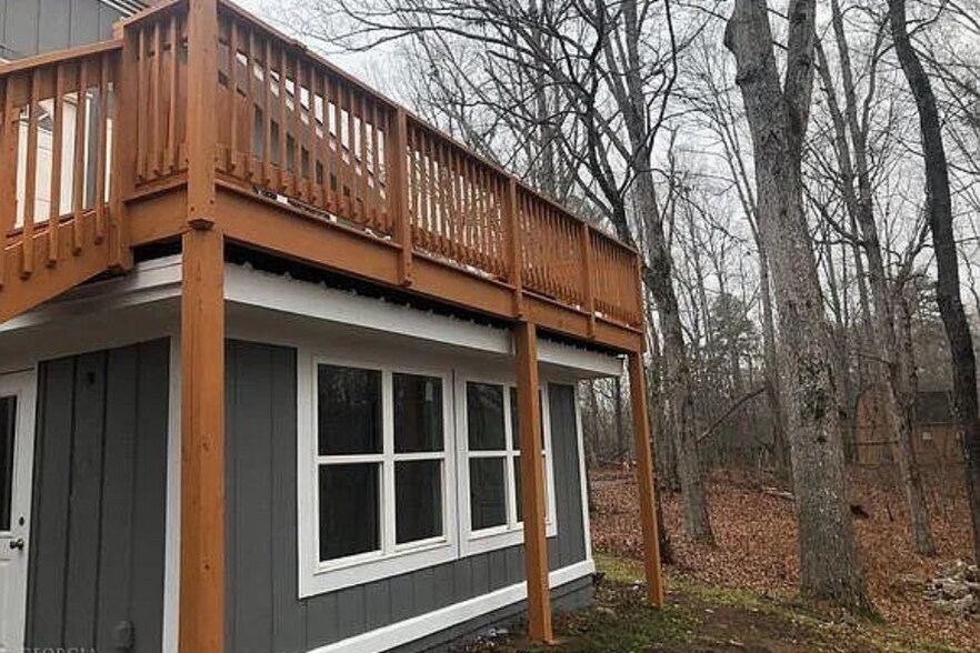 Building Photo - 407 Pless Rd