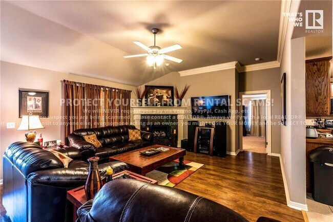 Building Photo - 3522 W Clearwood Dr
