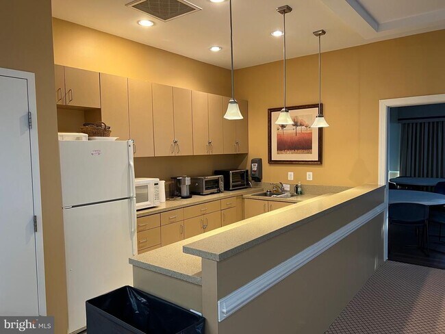 Building Photo - 2003 Connor Ct