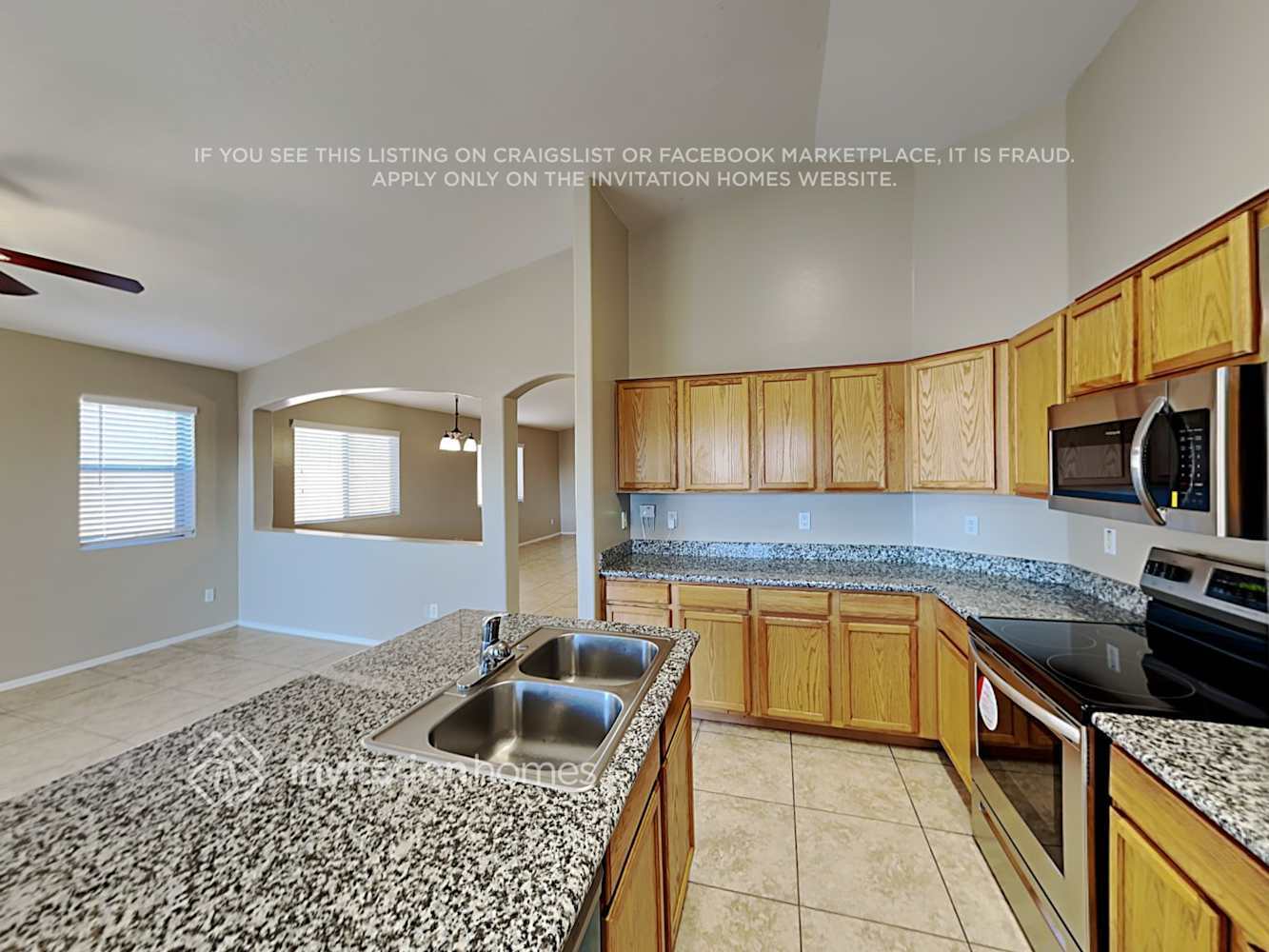 Building Photo - 3433 W La Salle St