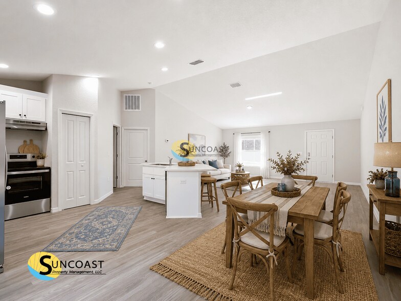 Building Photo - 4810 SW 139th St Rd