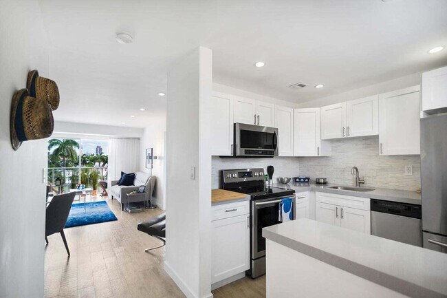 Building Photo - 1605 Pennsylvania Ave