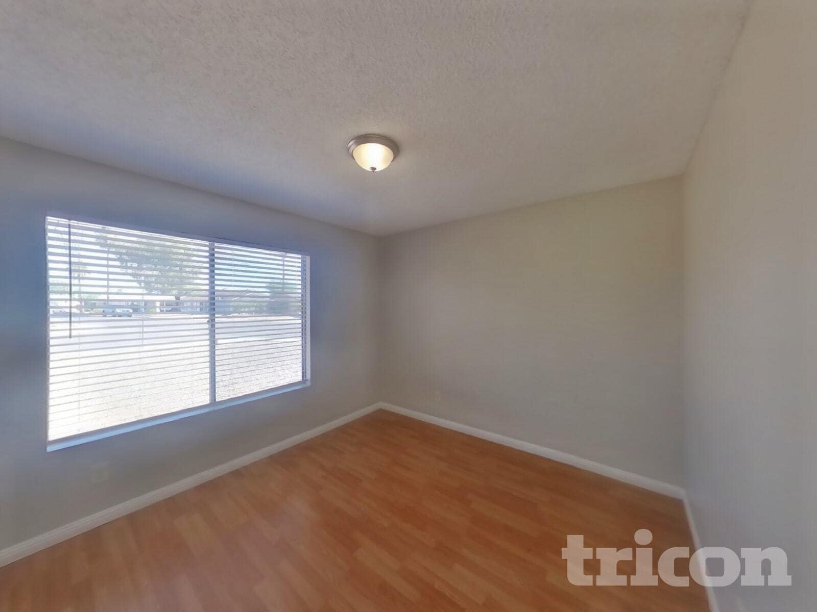 Building Photo - 3613 W Oakland St