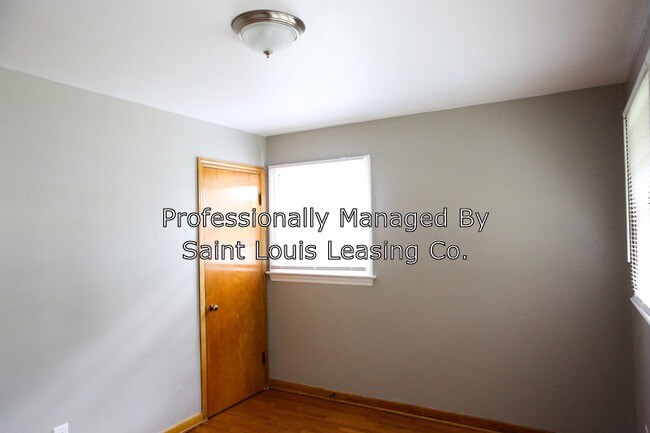 Building Photo - 320 S Lafayette St